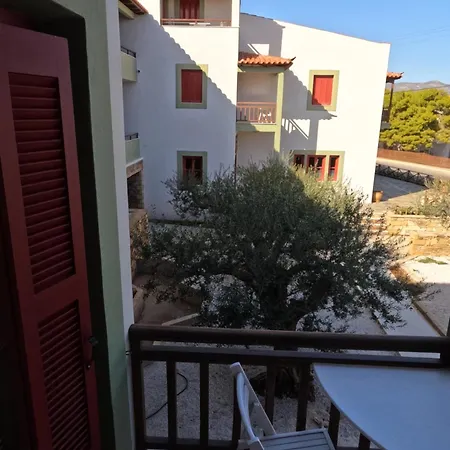 Ξενοδοχείο το λουλούδι της μονεμβασιάς