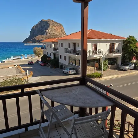 το λουλούδι της μονεμβασιάς 3*