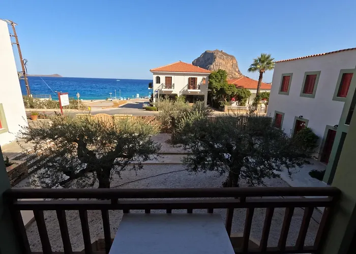 The Flower Of 3* Monemvasziá