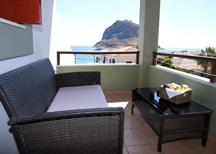 The Flower Of 3* Monemvasziá